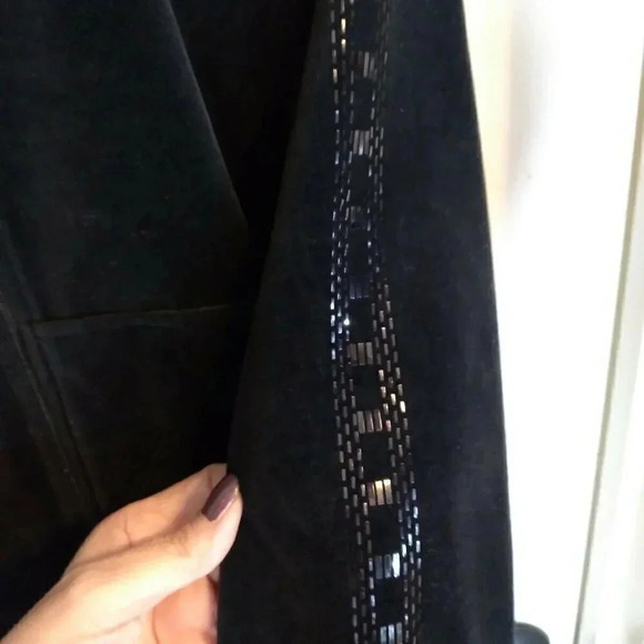 St. John Sport Velvet Sweater/ Cardigan Black Full Zip Sz M Bust 40 Le… - Picture 2 of 9